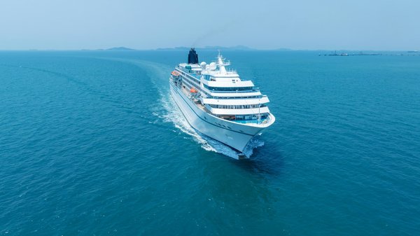 Ponant et ses croisières d’exception : un moyen d’explorer le monde autrement avec des expériences incluses !